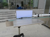 全自動液體灌裝機 細(xì)節(jié)